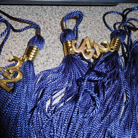 2022 MOTAR BOARD TASSLE GRADUATION NAVY BLUE TASSEL TASSLE JOSTENS - Picture 4 of 5